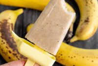 Creamy Banana Popsicles Recipe — Homemade Frozen Banana Treats