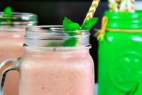 Raspberry Banana Frozen Smoothie Recipe — Creamy & Refreshing