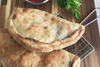 How to Make Classic Homemade Calzone: Step-by-Step Recipe