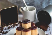 Keto Coffee Gummies: Low-Carb Caffeine Treats for Energy