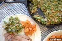 Creamy Green Bean Casserole with Savory Stuffing Topping