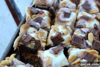 Rocky Road S’mores Brownies: Gooey Chocolate, Marshmallow & Graham Cracker Delight