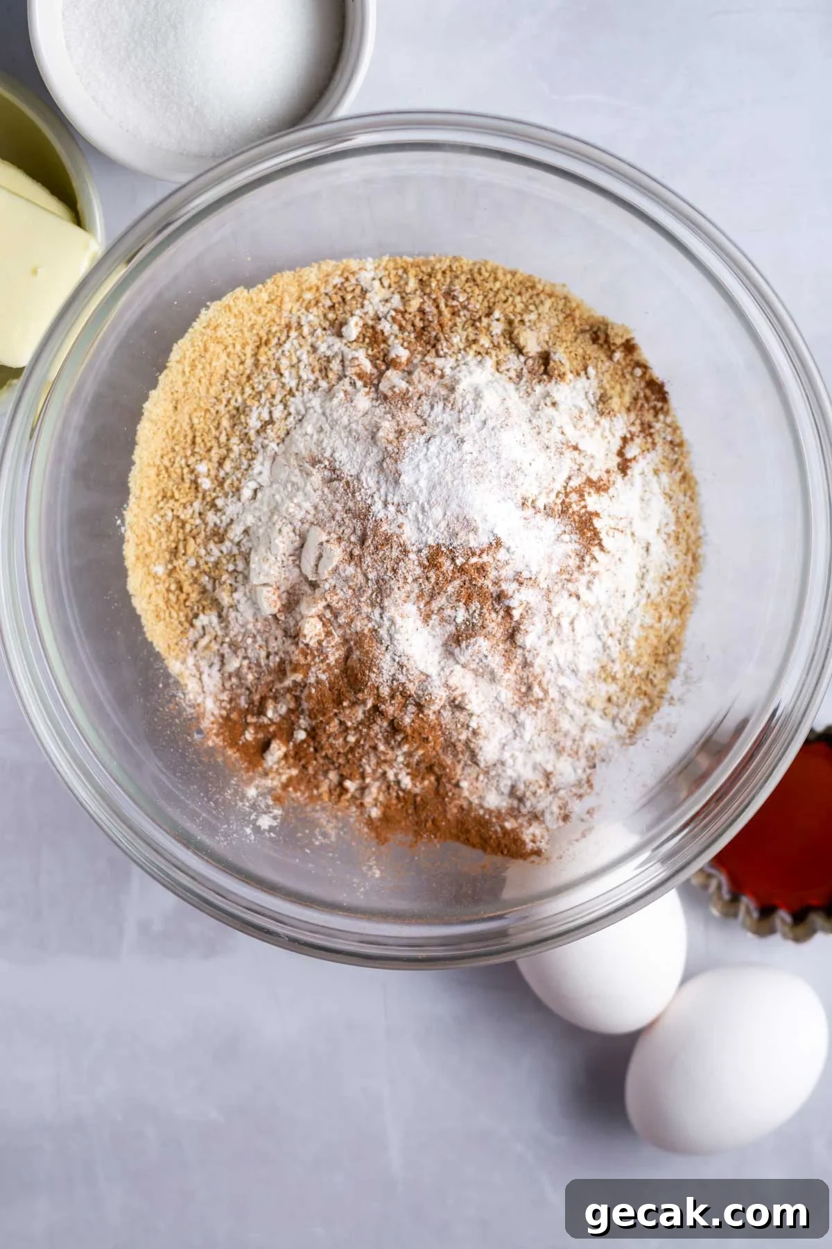 No-Bake Graham Cracker Cake Recipe: Layered Dessert with Creamy Filling 5 graham crackers, cinnamon, baking powder, and salt in a bowl