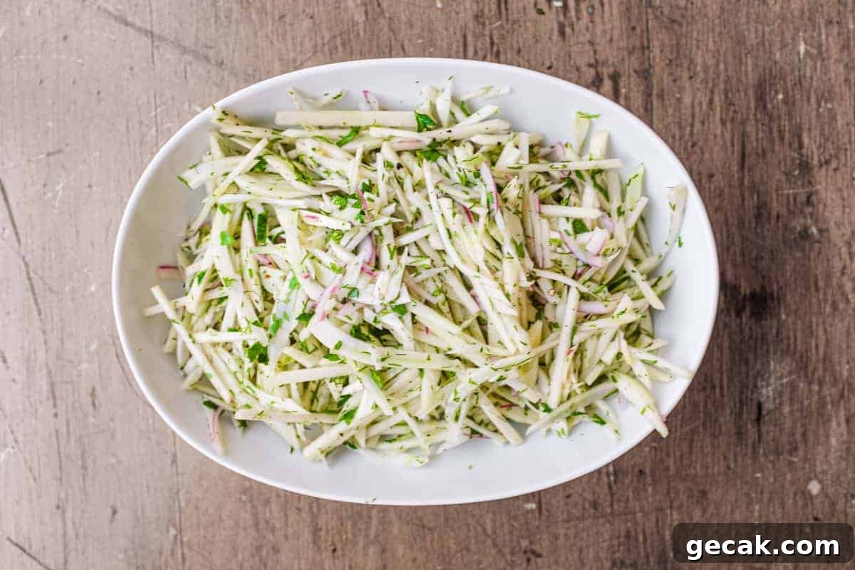 Top 10 Must-Try Recipes from 2020 for Home Cooks 10 A bowl of Italian fennel and apple salad
