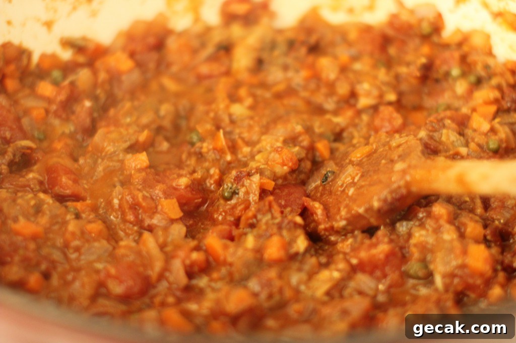 tomato sauce with sardines and capers