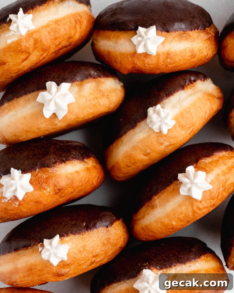 These delicious tiramisu donuts are inspired by the italian classic dessert. Filled with a creamy tiramisu filling and glazed with an espresso chocolate glaze