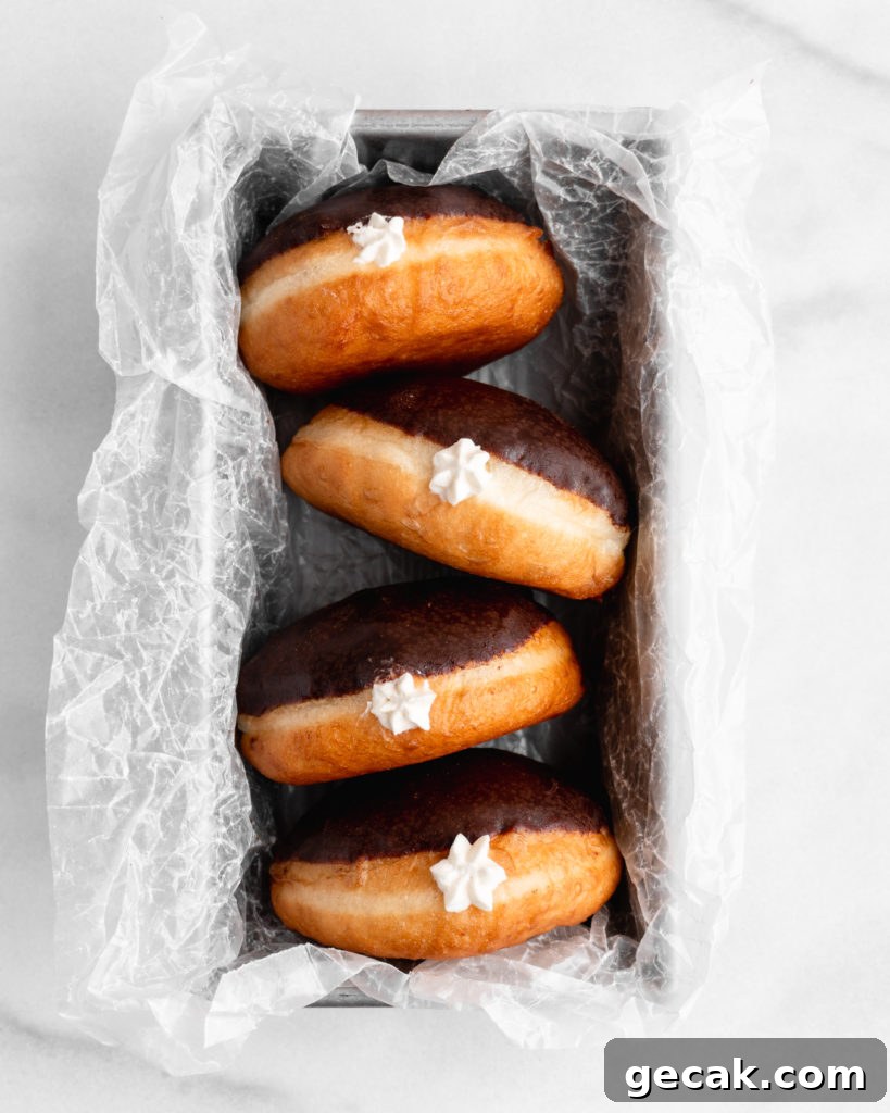 These delicious tiramisu donuts are inspired by the italian classic dessert. Filled with a creamy tiramisu filling and glazed with an espresso chocolate glaze