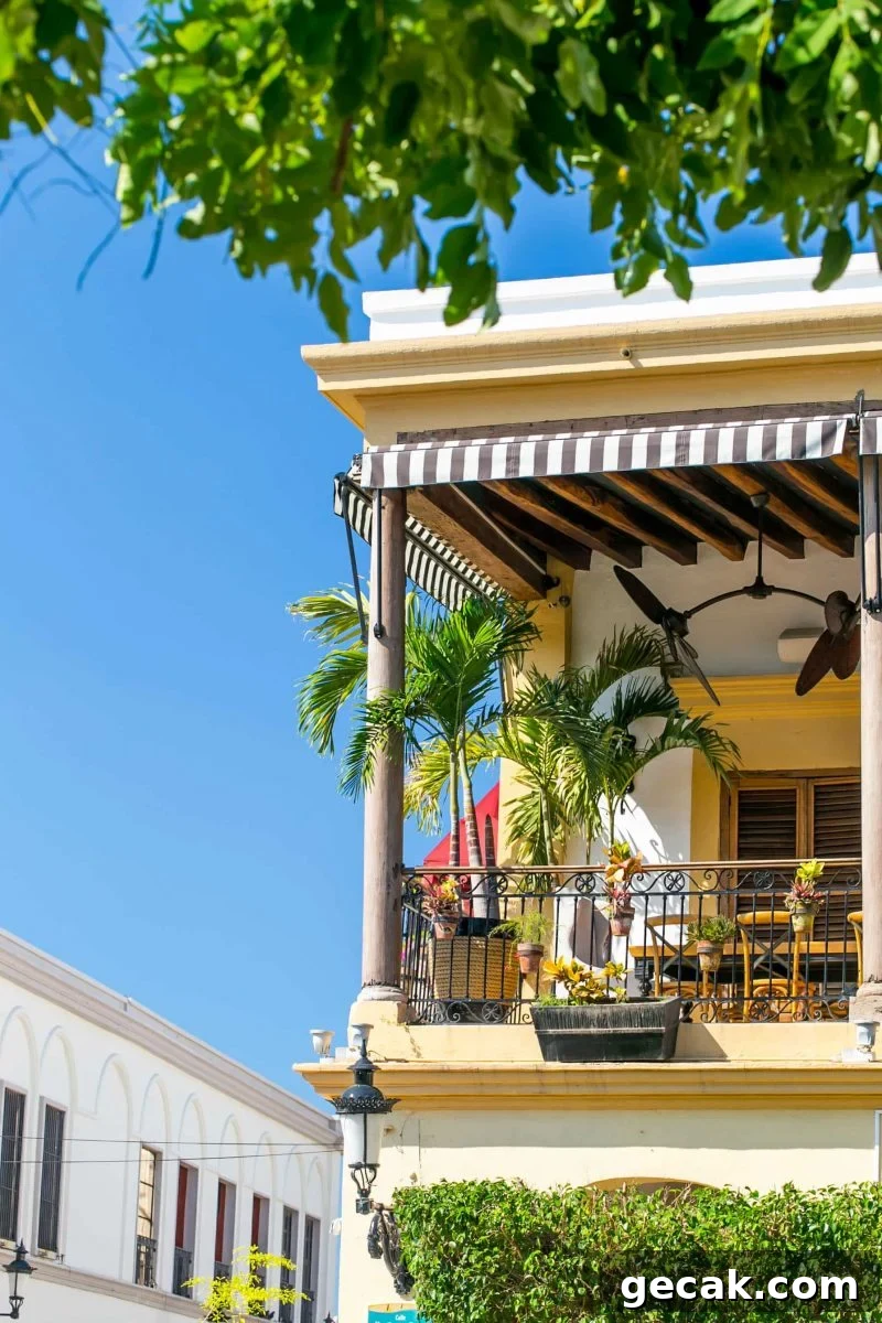 restaurant balcony, mazatlan