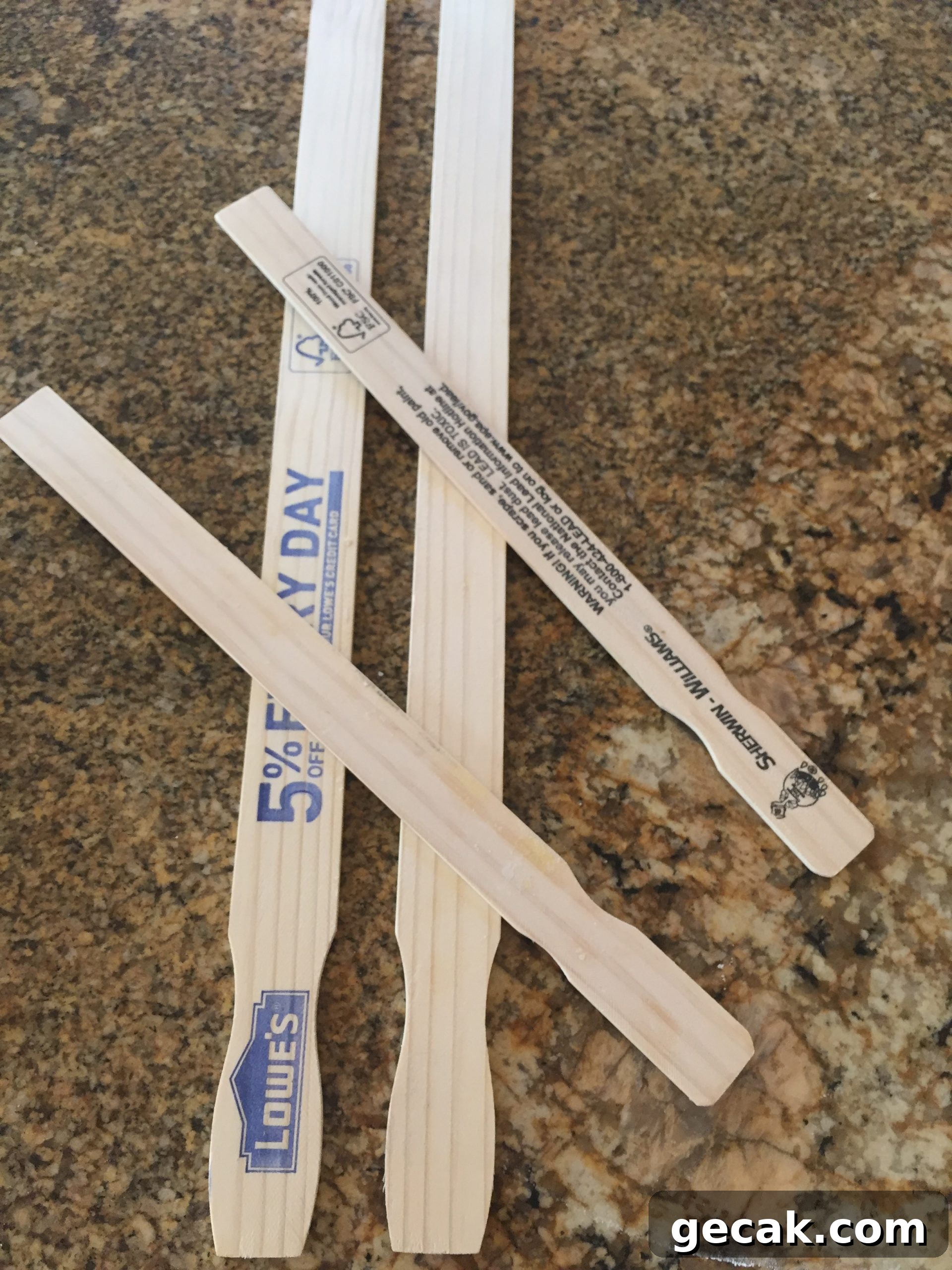 Paint sticks for dough measuring
