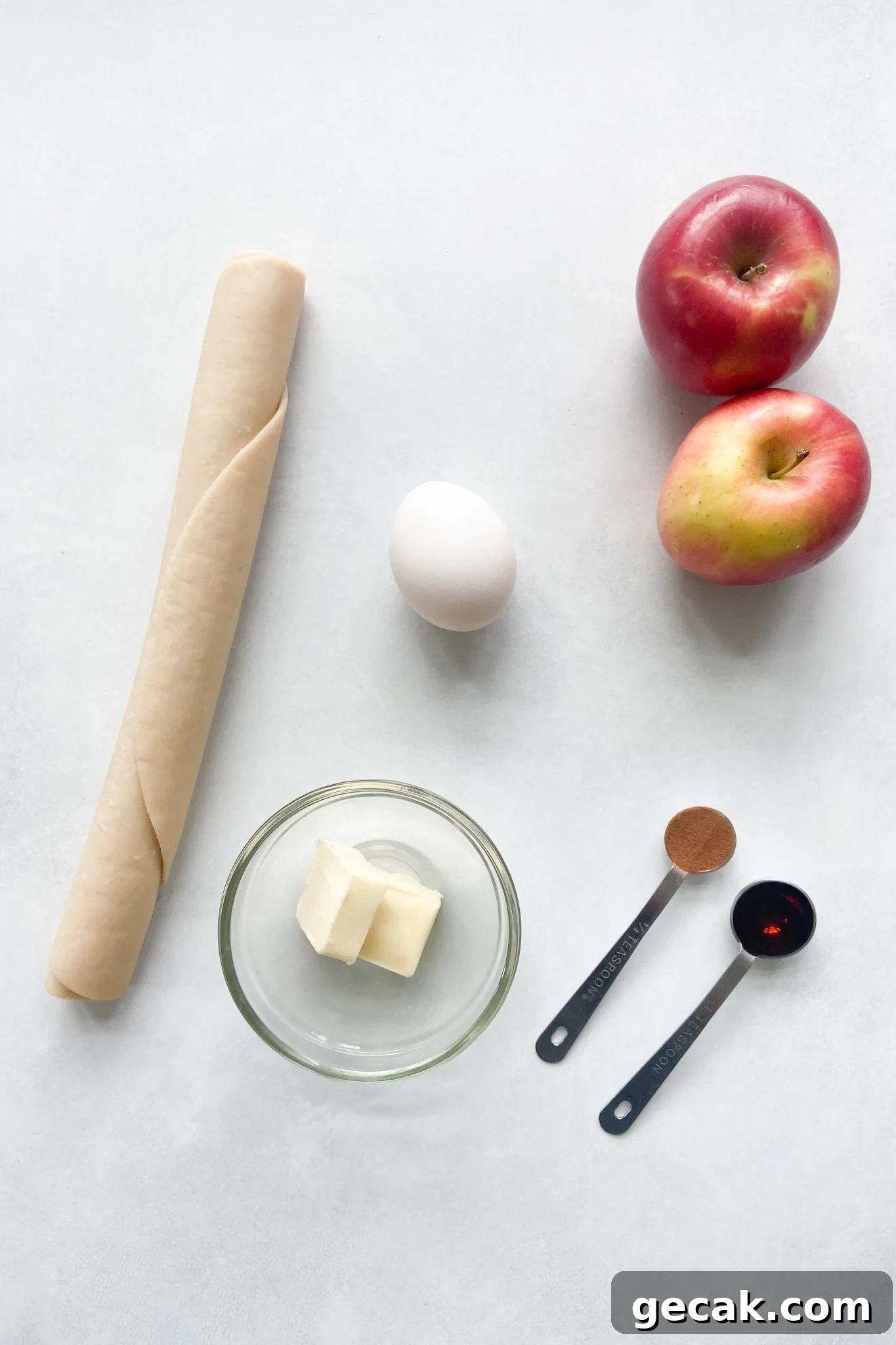 Ingredients to make healthy mini apple pies