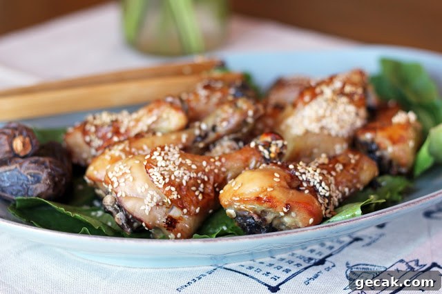 Date Syrup Uses: Delicious Pantry Ideas and Serving Tips 5 Cooked chicken wings on a platter.