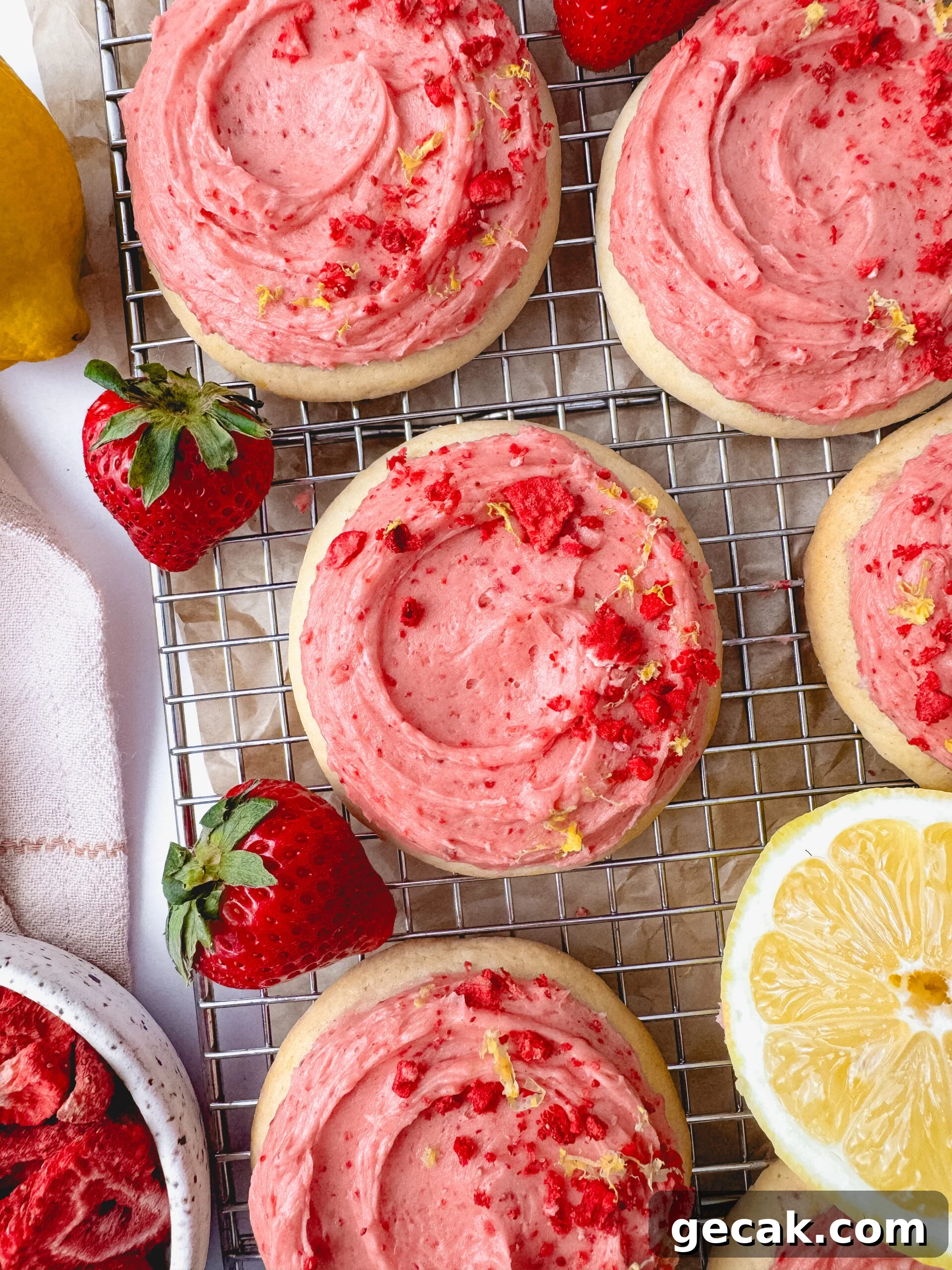 Strawberry Lemonade Sugar Cookies Recipe 2 img 84203 1